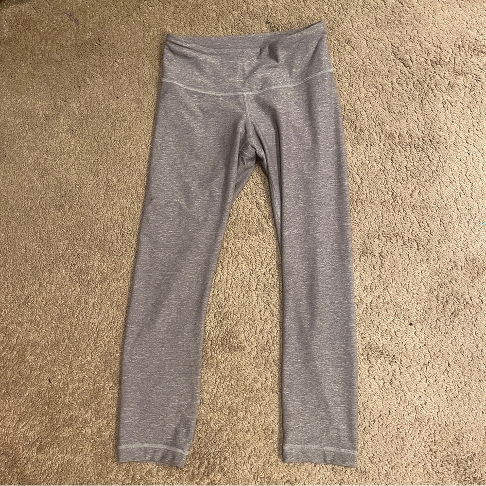 Lululemom gray 7/8 length leggings - gray